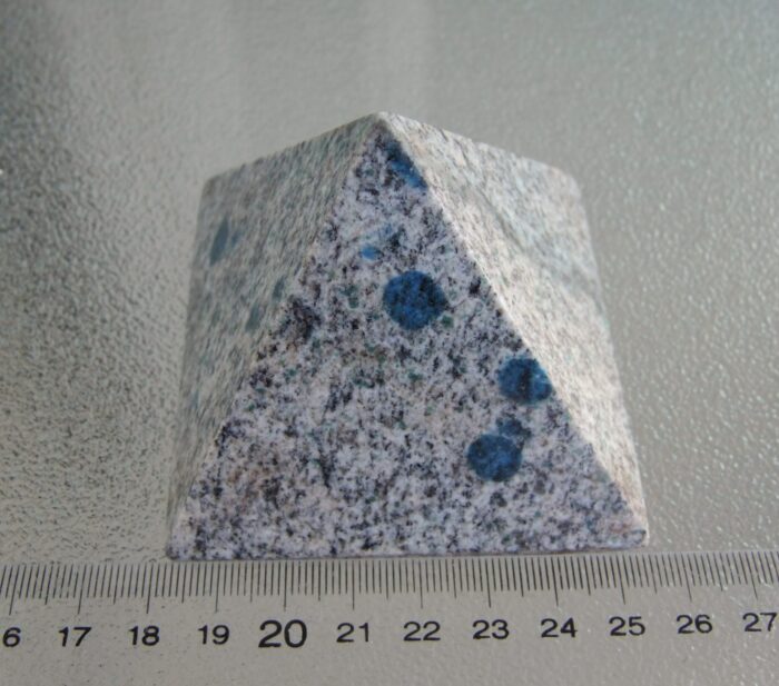 LARGE RARE K2 Stone Pyramid - Image 3
