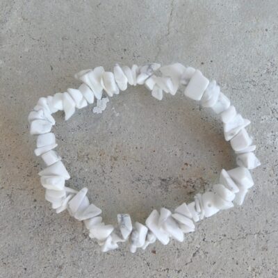 Howlite Chip Bracelet