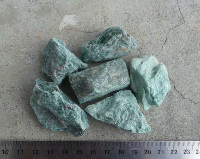 Raw Fuschite x1 - Image 2