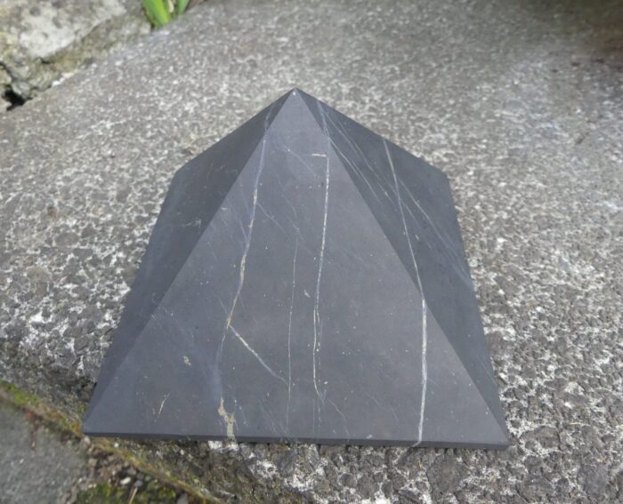 Unpolished Shungite Pyramid 12cm