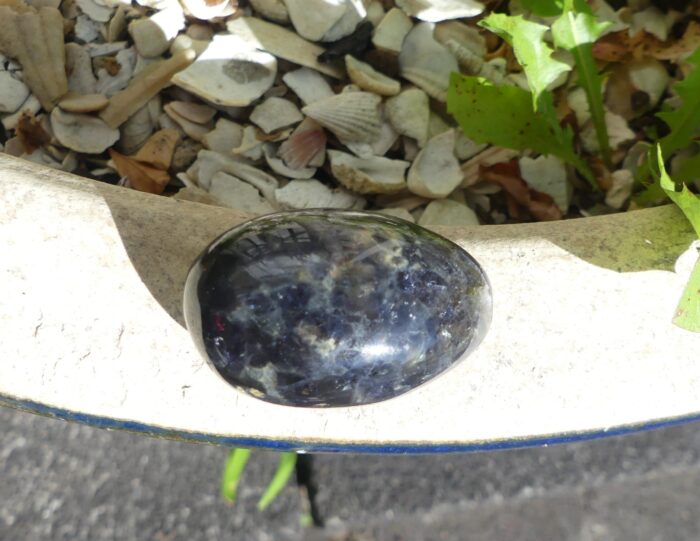 Polished Iolite - Image 4