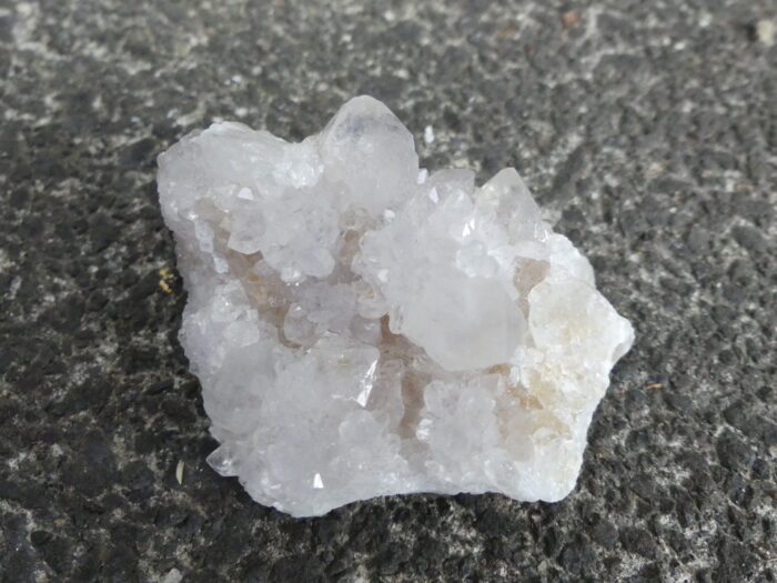 White Spirit Quartz on Boekenhout Jasper - Image 2