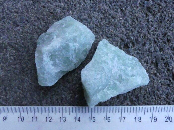 Raw Aquamarine Chunk x1 - Image 2