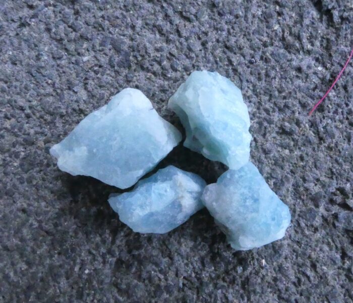 Small Raw Aquamarine x1