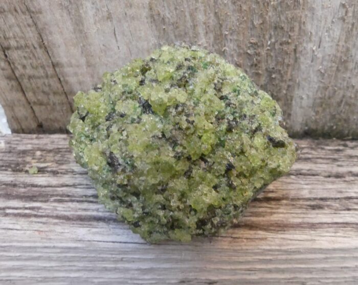 Peridot Bomb on Basalt - Image 6