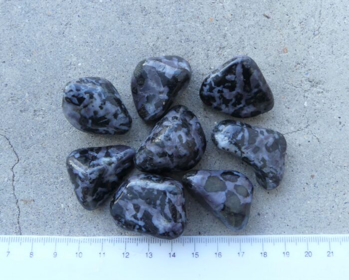 Gabbro (Mystic Merlinite) Tumble x1 - Image 2