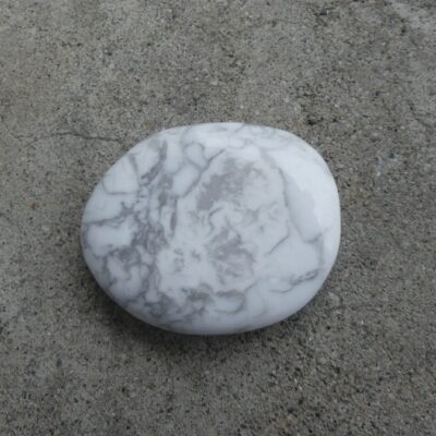 Howlite Flatstone