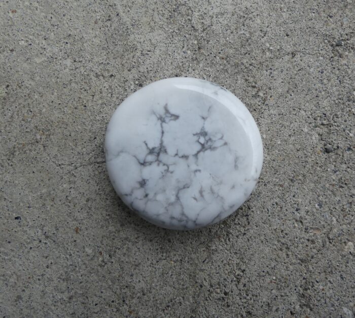 Howlite Flatstone - Image 2