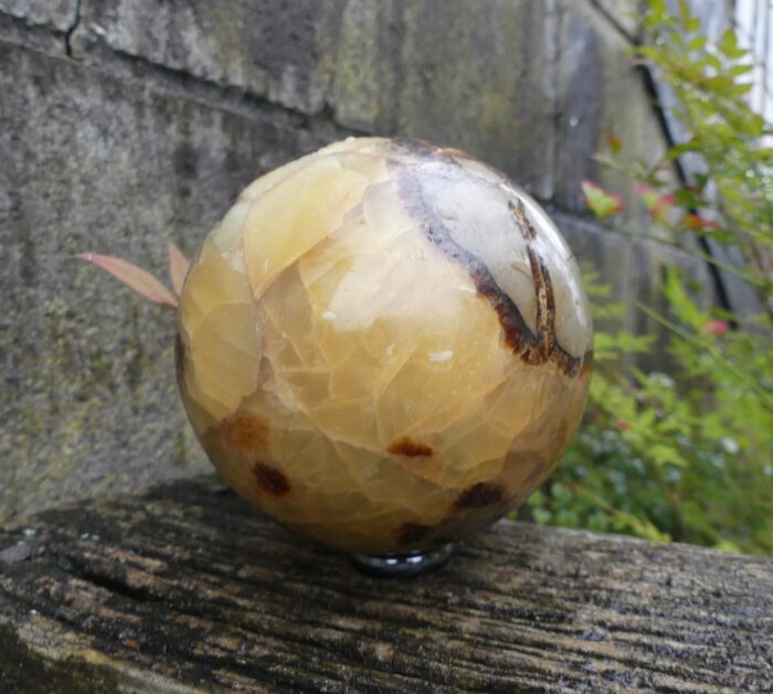 Large Septarian Sphere 1.020kg - Image 7