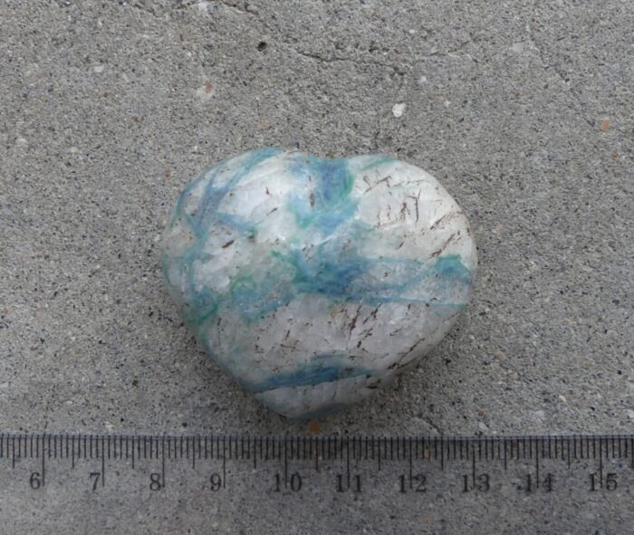 ﻿RARE Blue/Green Kyanite Heart - Image 2