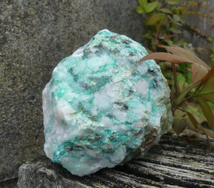 Quartz with Epidote & Malachite & Ajoite - Image 5