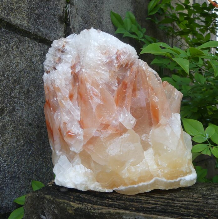 Natural Tri Coloured Calcite (Orange/Salmon Red/ White) 1.427kg - Image 4